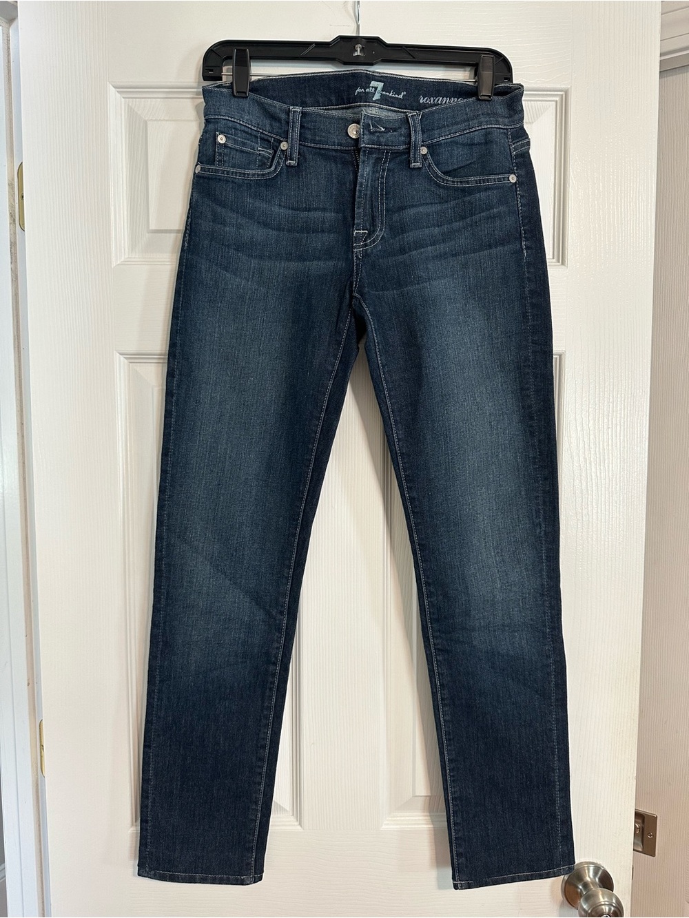 7 For All Mankind Skinny Jeans in Dark Blue Wash size 27 petite